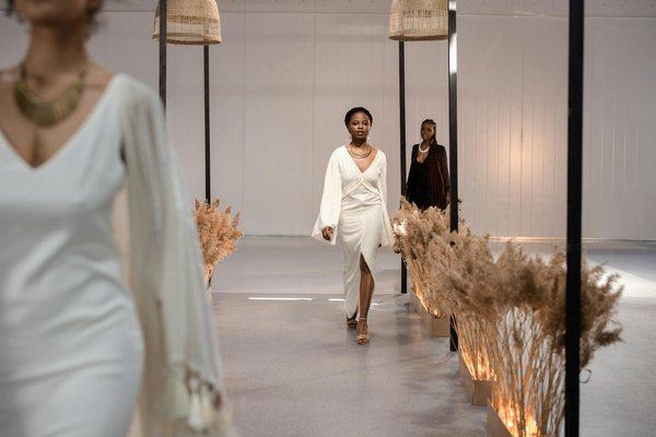 Discover the Best Stores for Unique Handmade Women"s Leather Belts in the UK