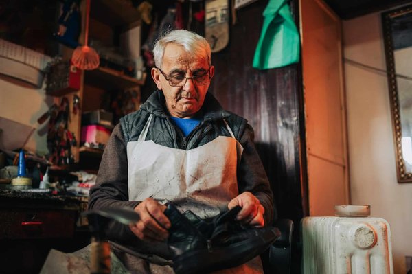 Revamp Your Summer Style: Transforming the Timeless Chelsea Boot for Warm Weather Fashion